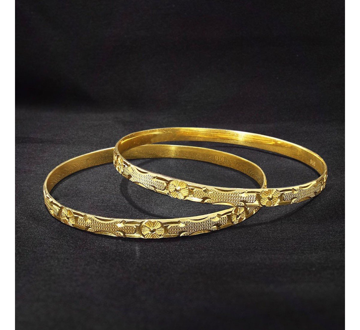 Annora Daisy Gold Bangles