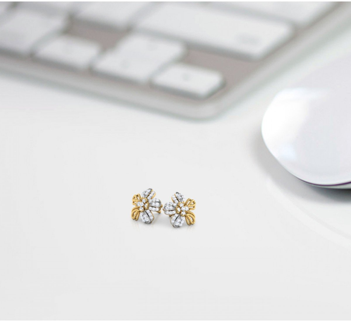 Ester Pristine Daimond Earrings