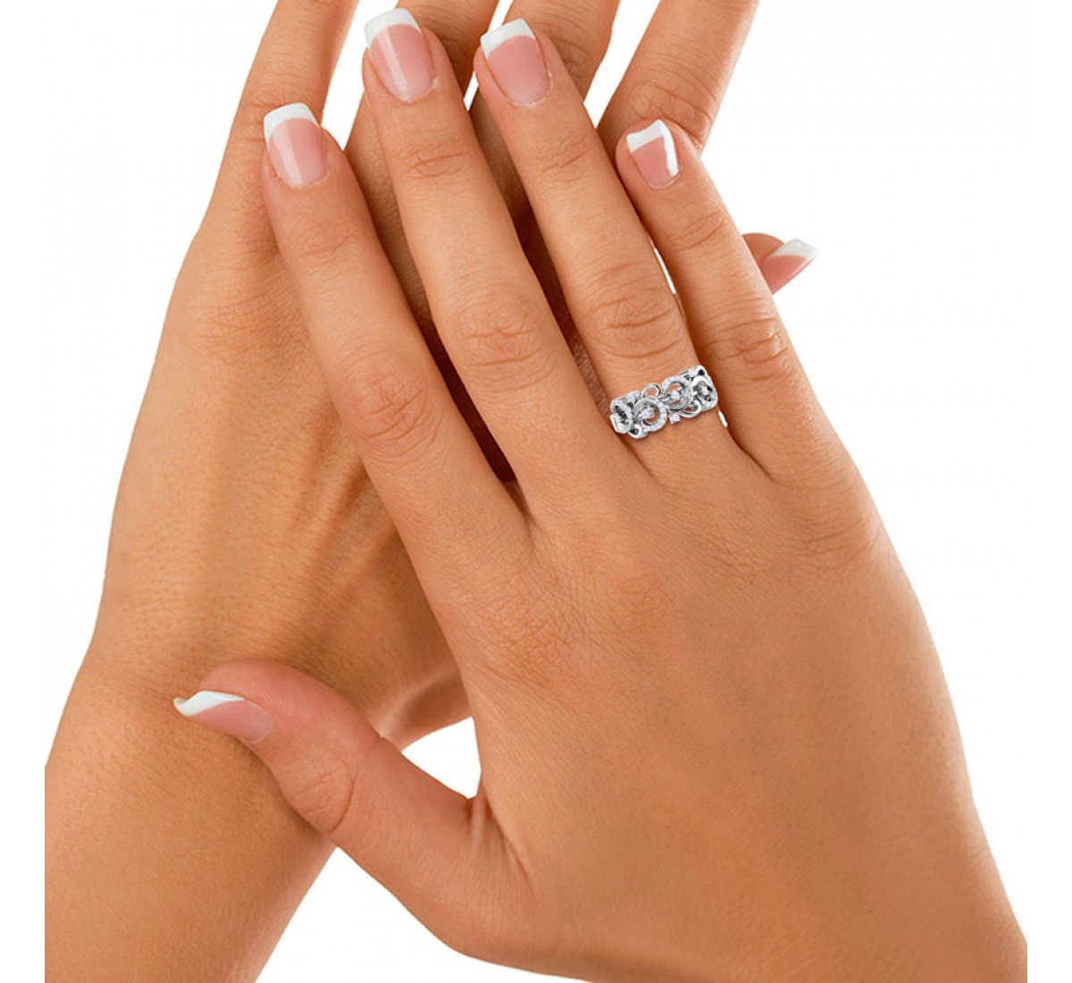 Enchanted Foliage Diamond Band