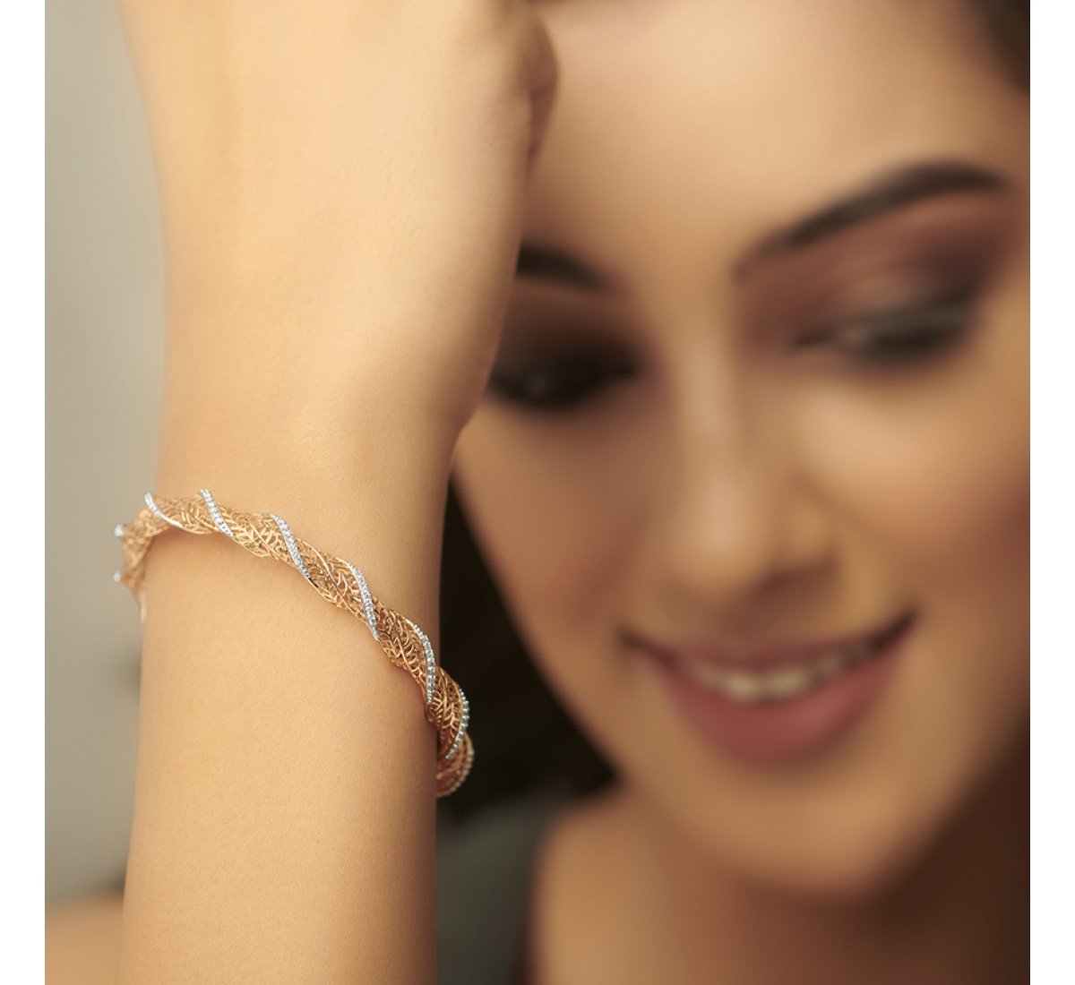 Essence Diamond Bangle