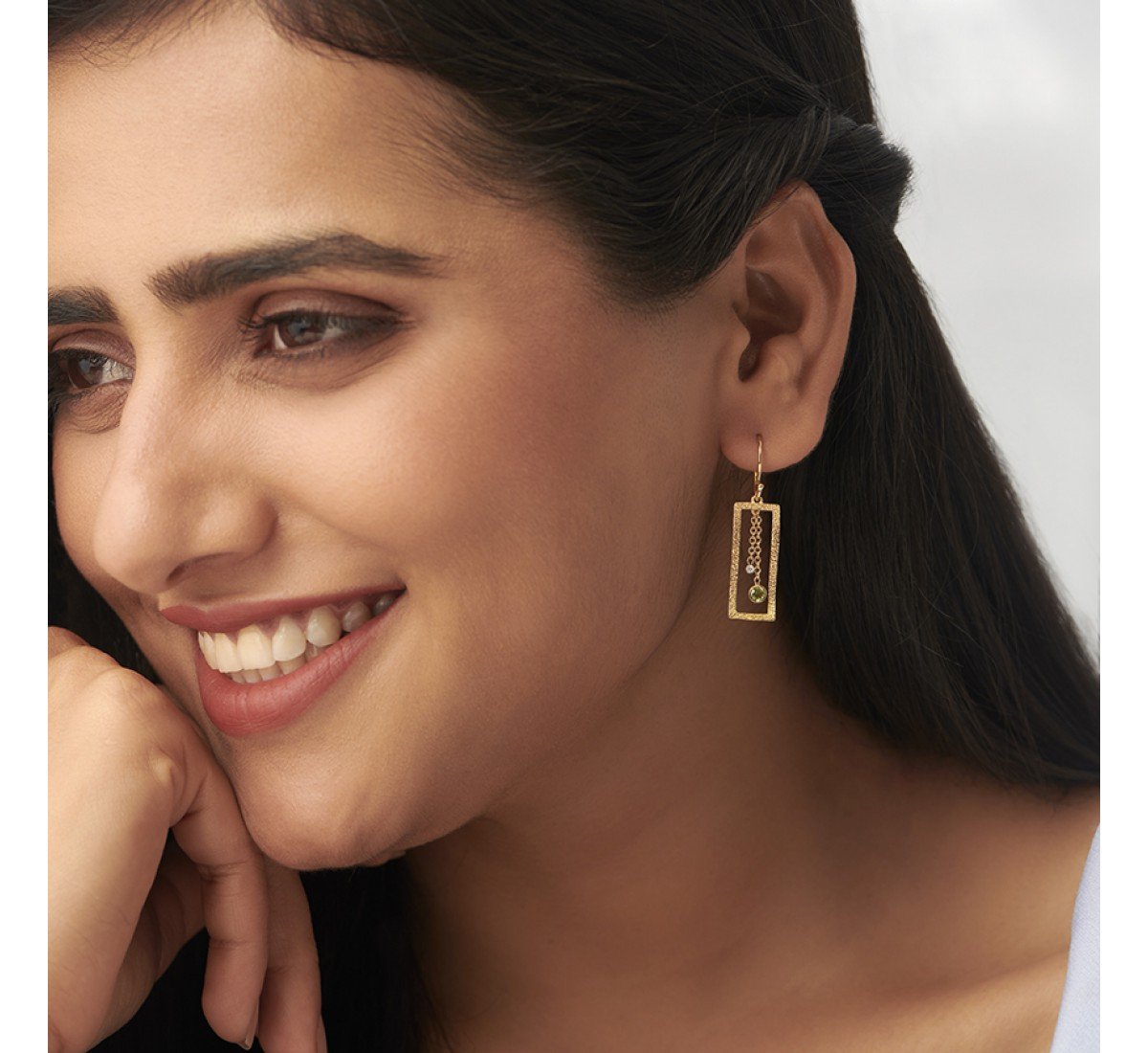 Queenly Pendulum Diamond Drop Earrings