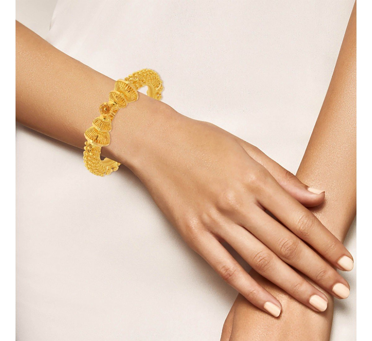 Twin Dhanvi Gold Mukh Bangle