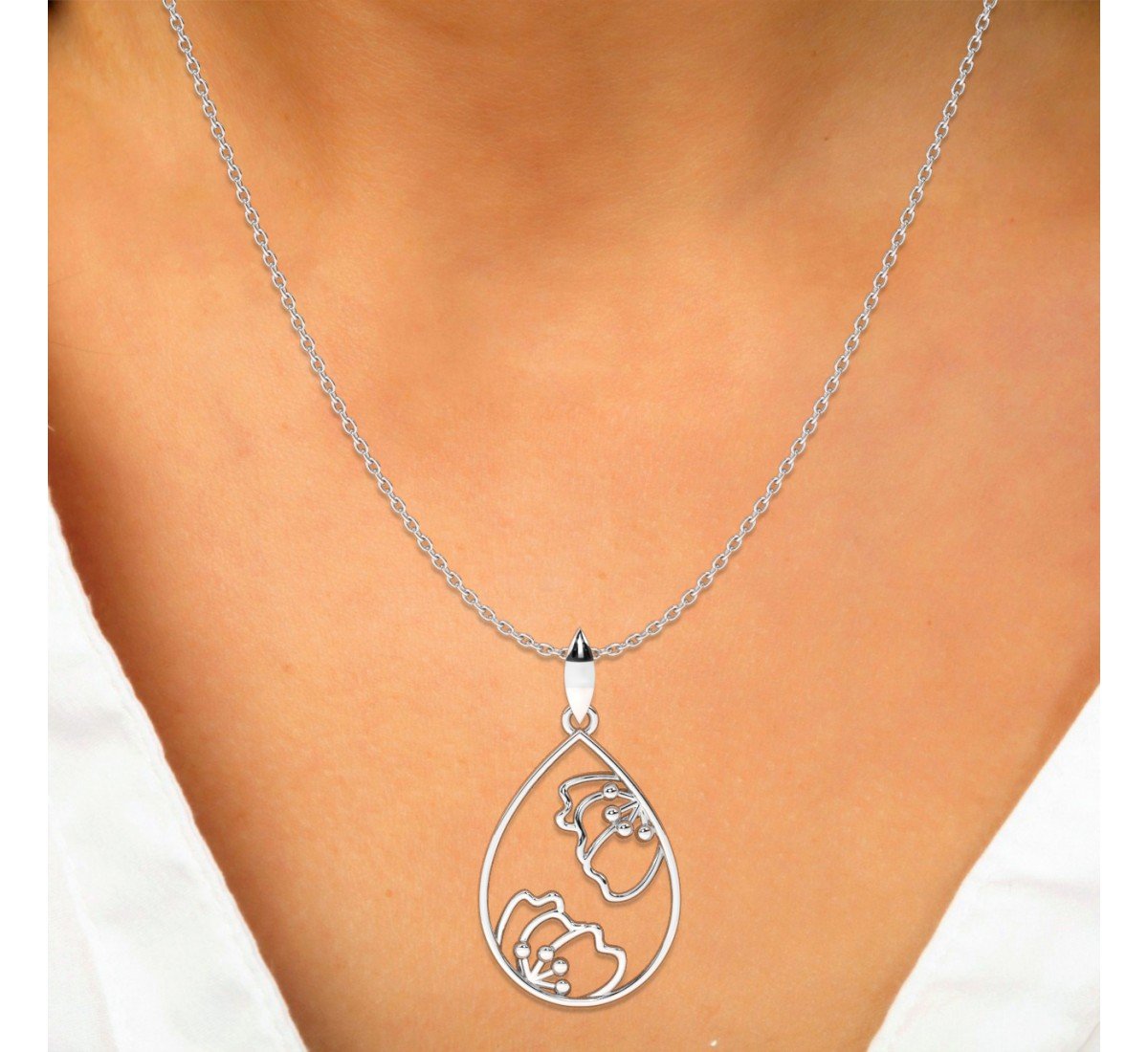 Silver Eddy Floral Marquise Pendent