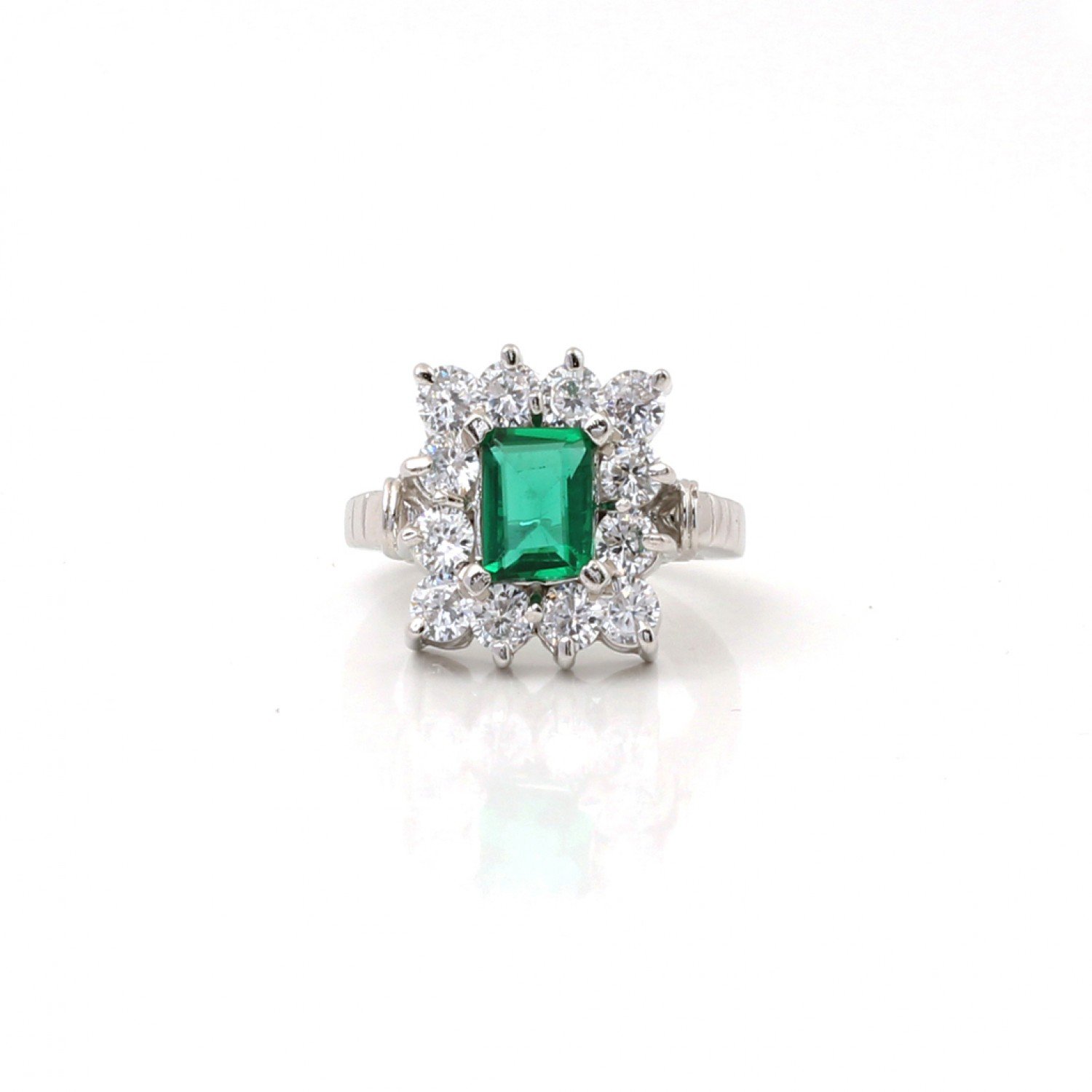 Silver Zircon Stud With Green Gemstone Ring Silver Zircon Stud With Green Gemstone Ring