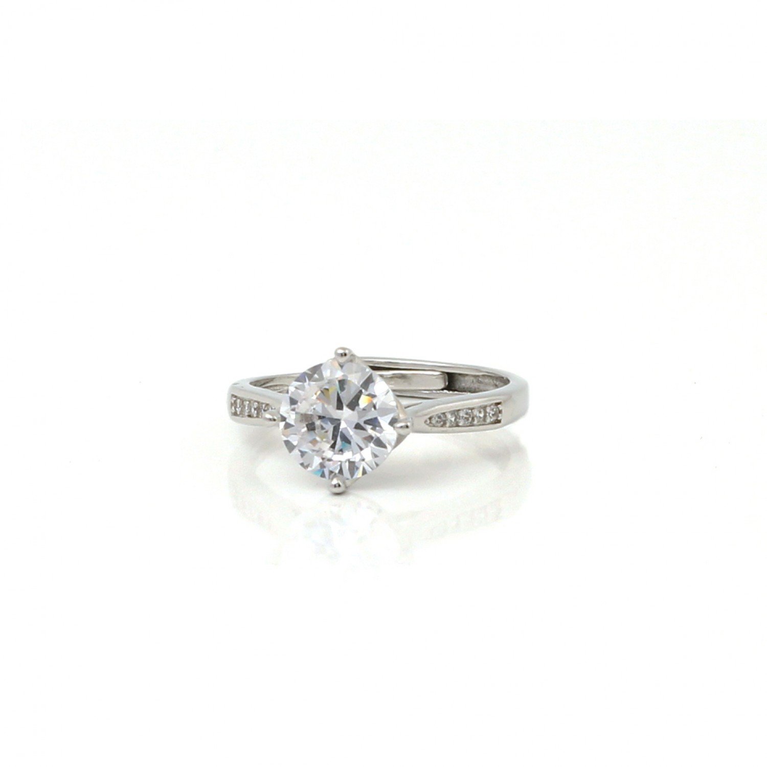 Silver Solitaire Zircon Elegant Ring Silver Solitaire Zircon Elegant Ring