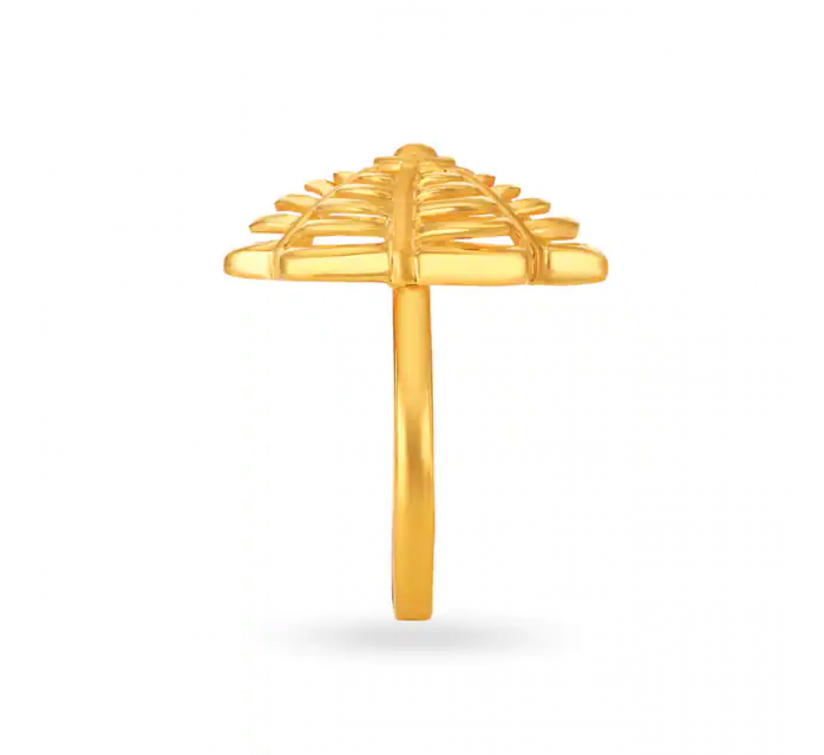 Lustrous Gold Flower Ring