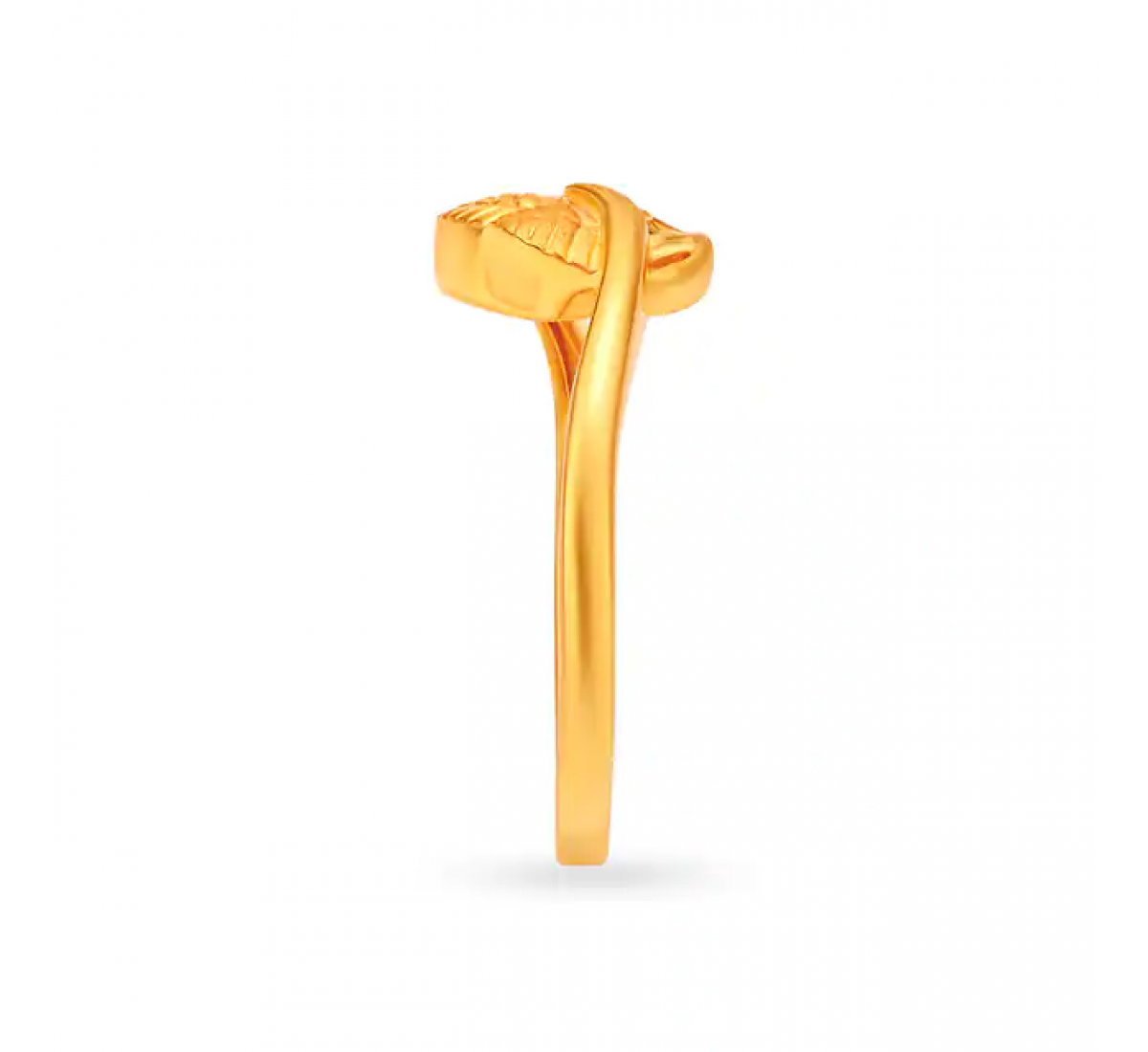 Elegant Ridged Leaf Gold Ring