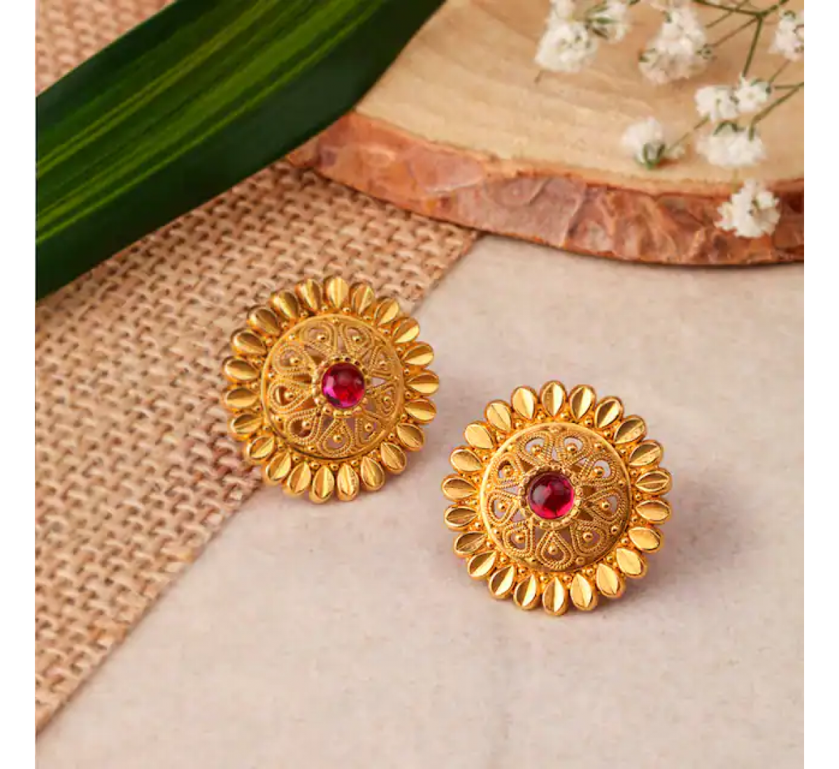 Magnificent Antique Gold Stud