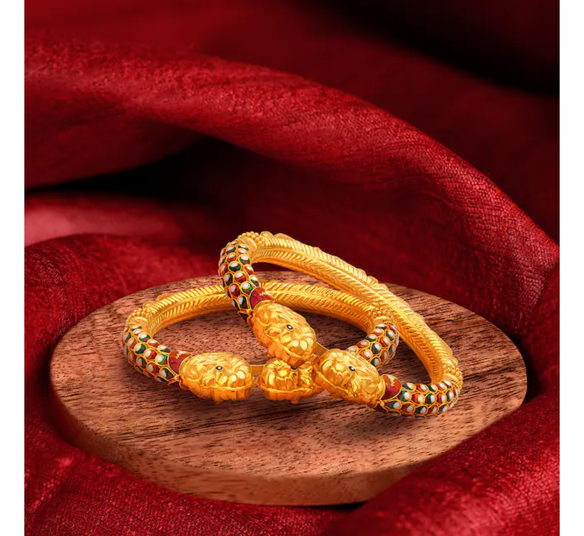 Stylish Gold Fancy Bangles